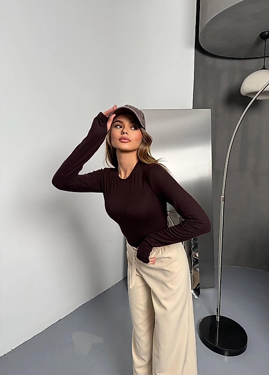 BİSİKLET YAKA PARMAK GEÇMELİ BADİ